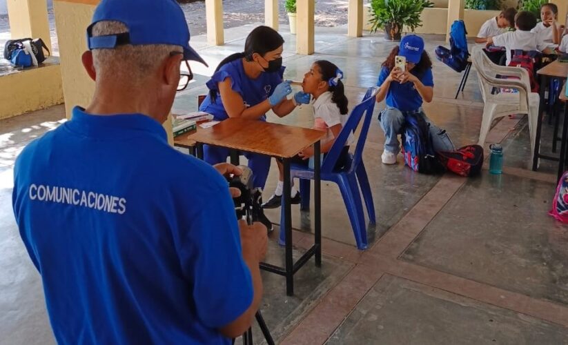 Summasalud en tu escuela realiza jornada odontológica en escuela Andrés Eloy Blanco